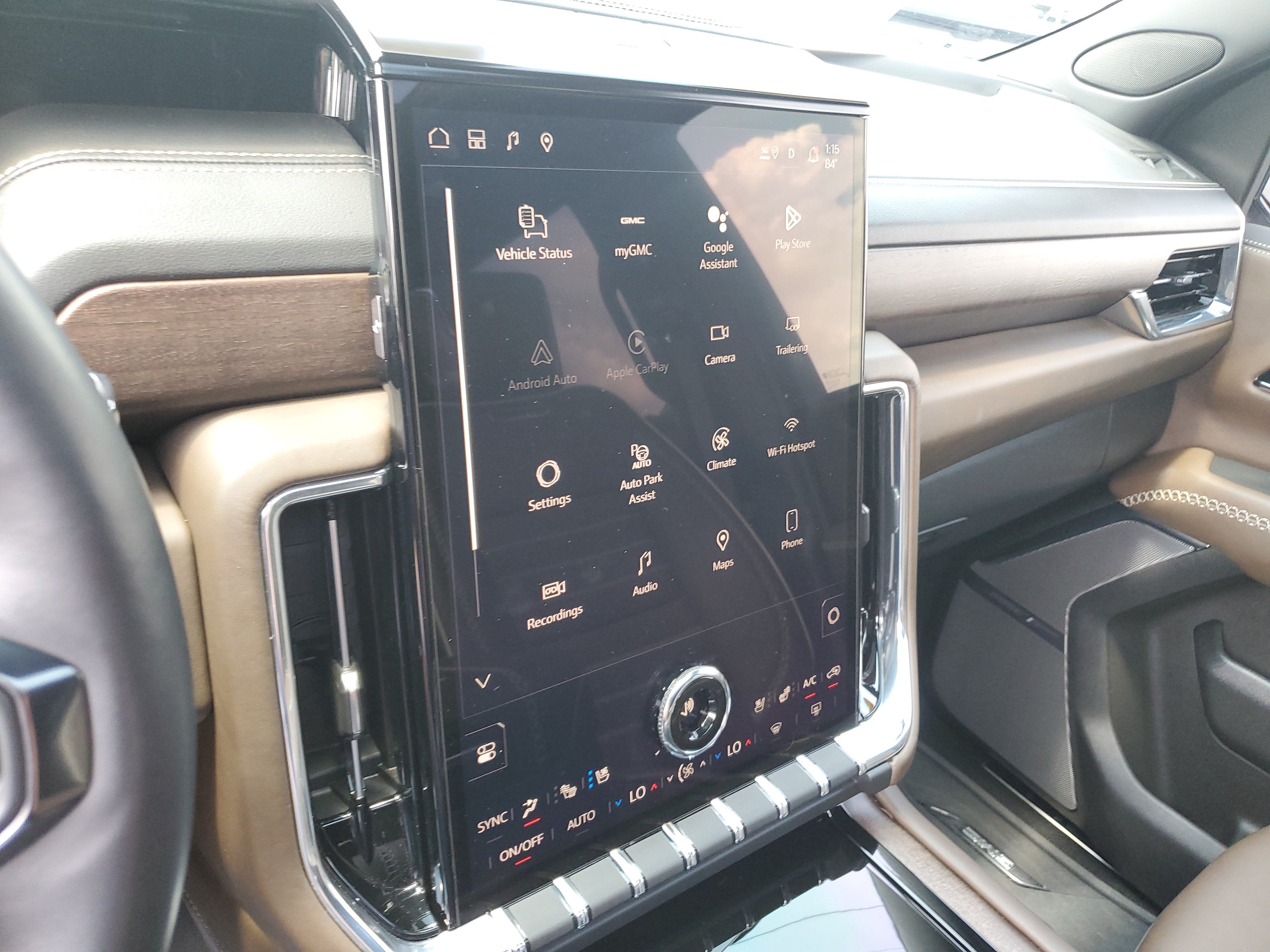 Used 2025 GMC Yukon XL Denali Ultimate AWD/4WD image 27