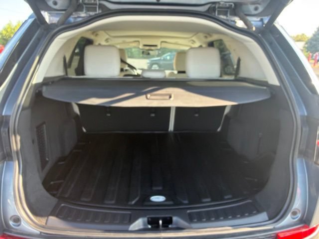 Used 2023 Land Rover Discovery Sport SE AWD/4WD image 9