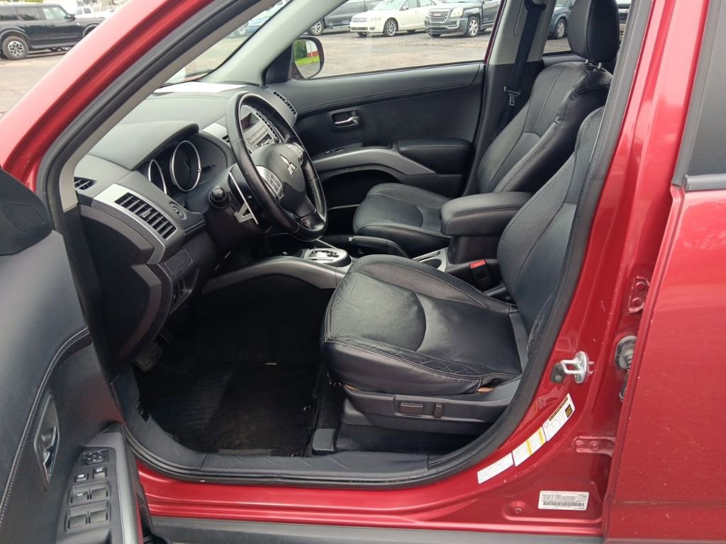 Used 2010 Mitsubishi Outlander XLS AWD/4WD image 26