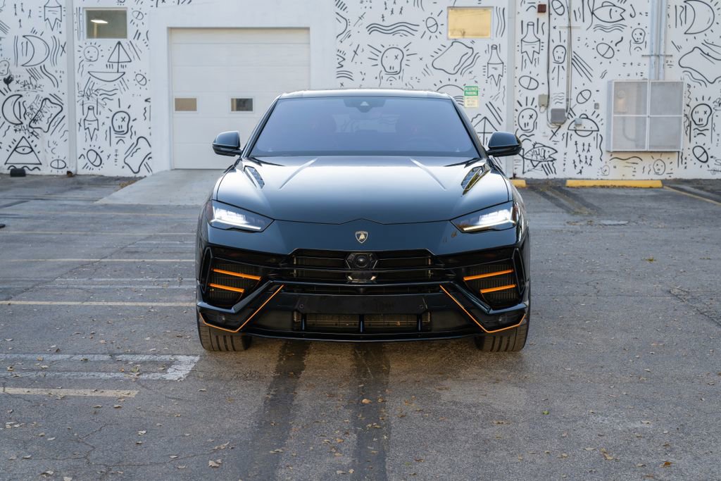 Used 2024 Lamborghini Urus S image 3
