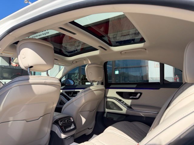 Used 2021 Mercedes-Benz S 580 4MATIC Sedan w/ AMG Line image 22