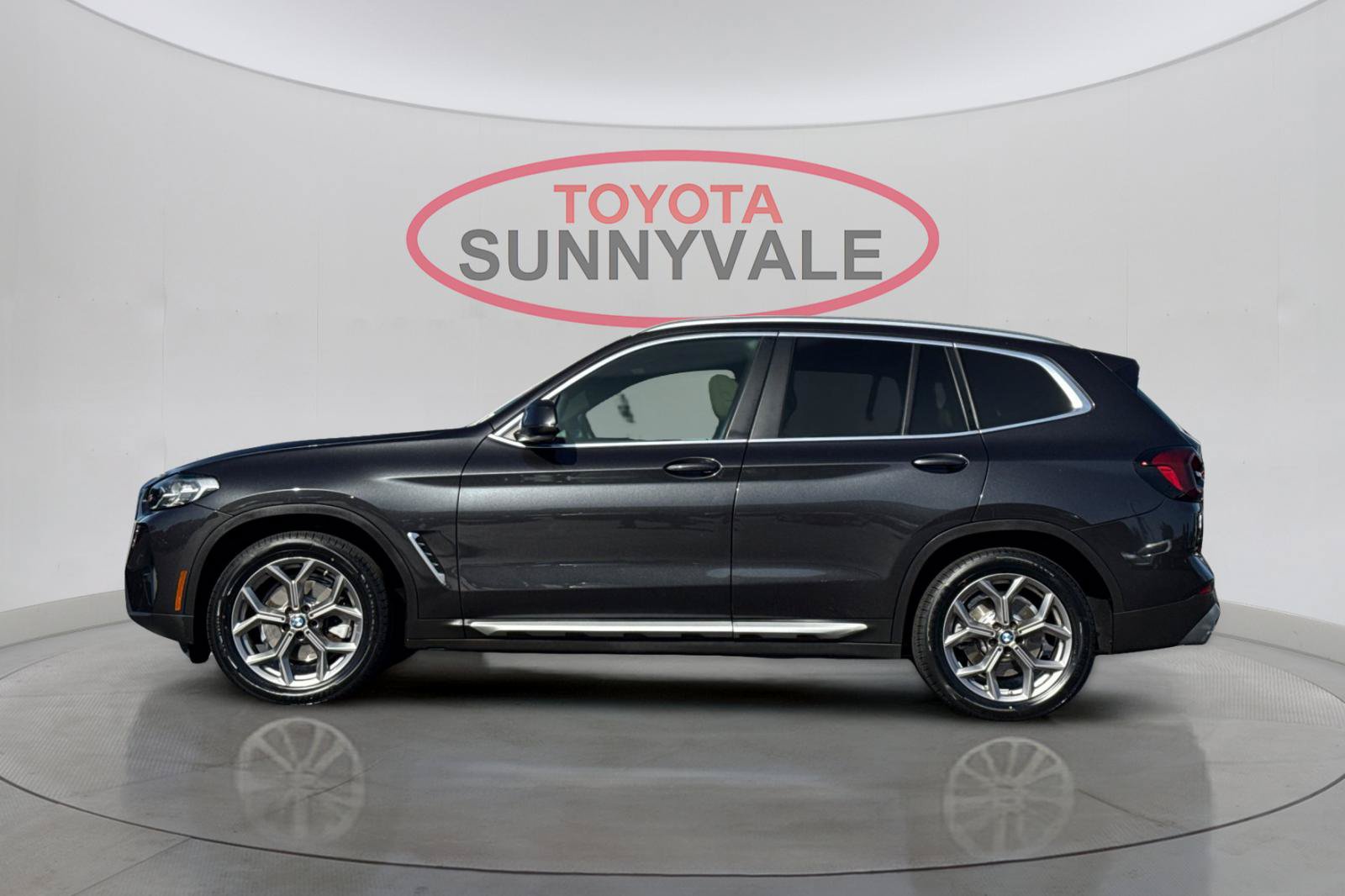 Used 2022 BMW X3 xDrive30i w/ Convenience Package AWD/4WD image 6