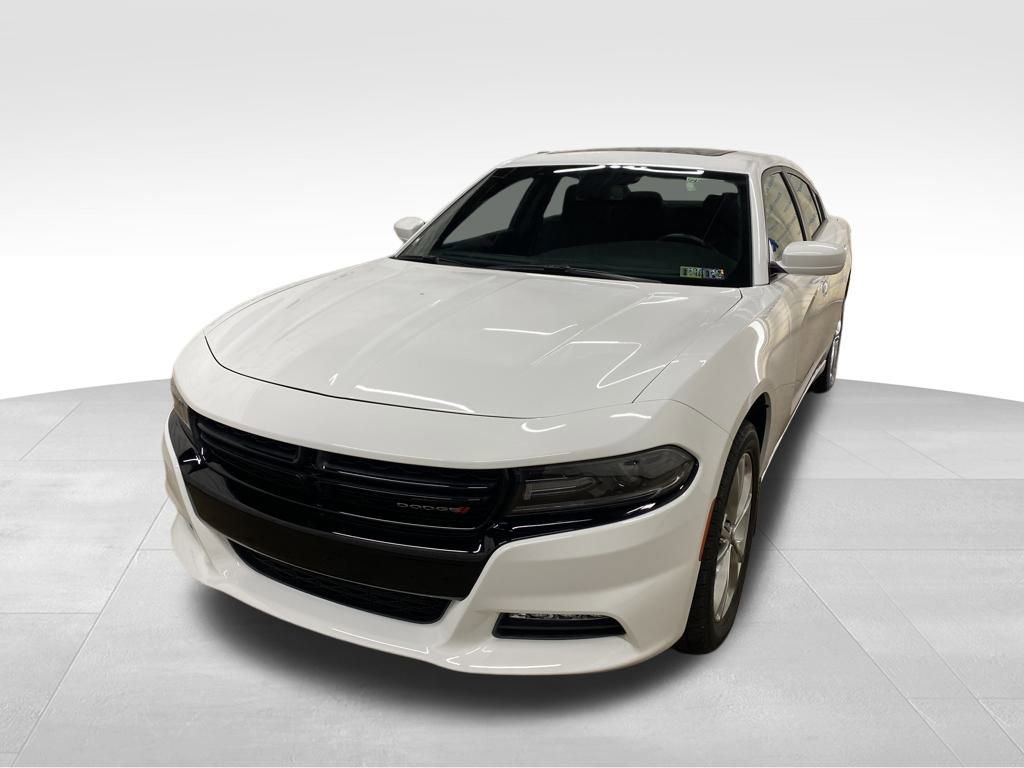 Used 2021 Dodge Charger SXT w/ Driver Convenience Group image 2