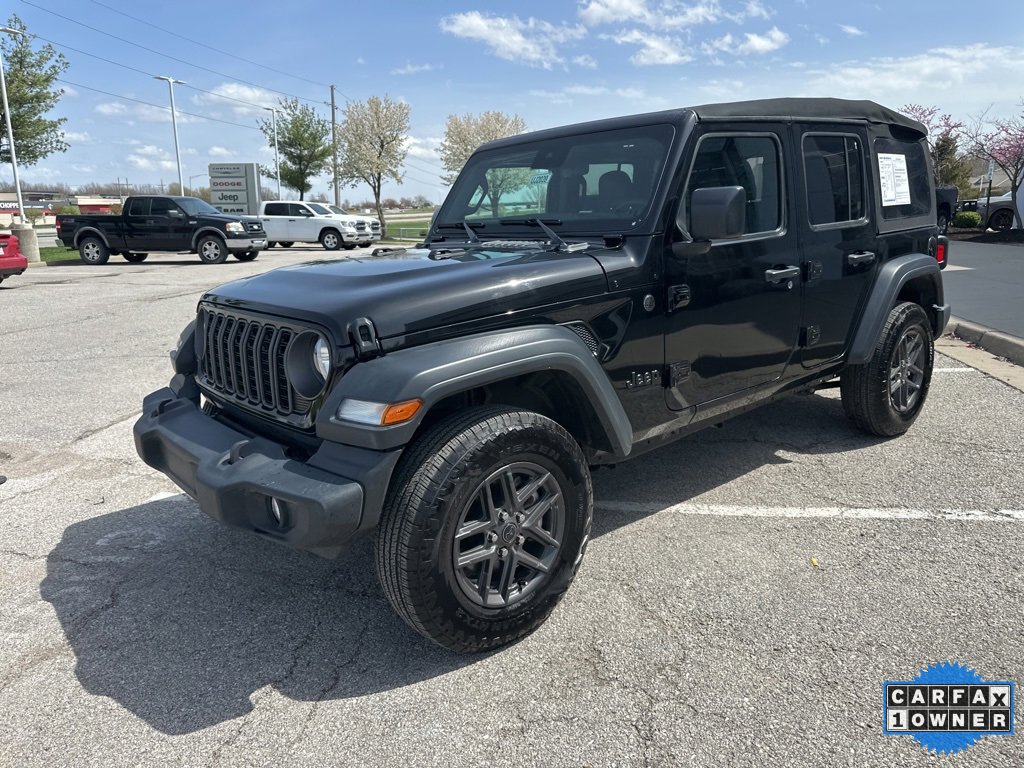 Used 2024 Jeep Wrangler Sport S image 12
