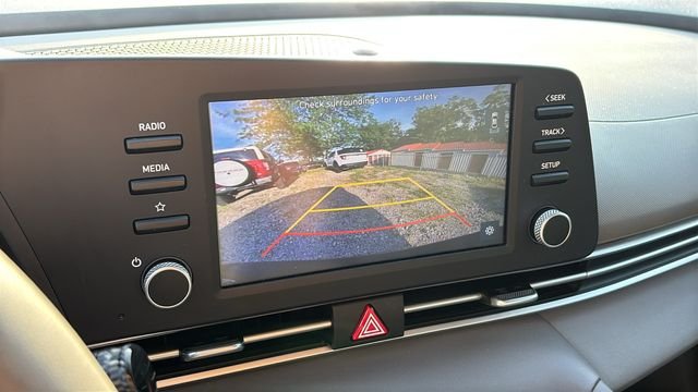 Used 2021 Hyundai Elantra SEL FWD image 16