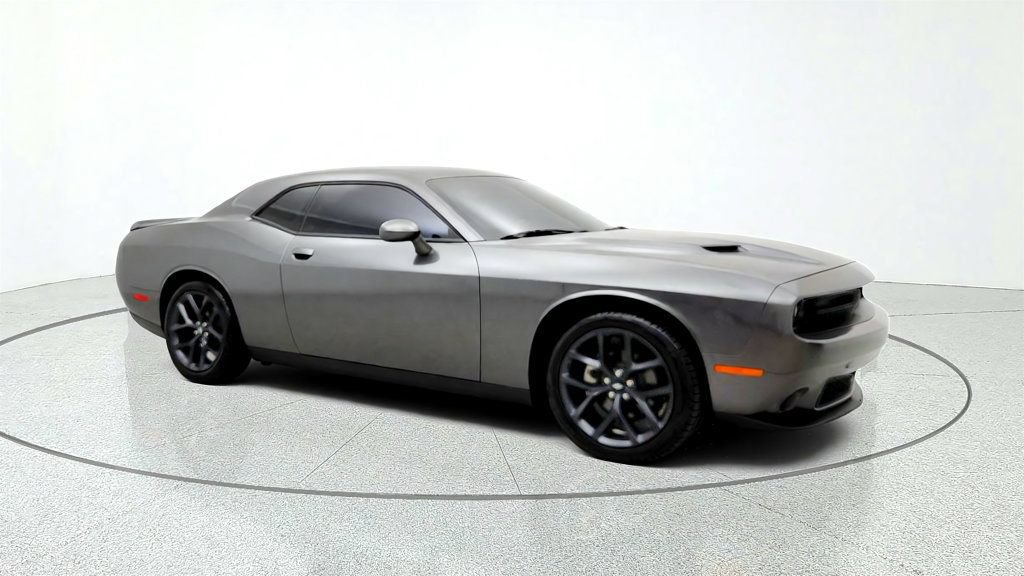 Used 2021 Dodge Challenger SXT w/ Blacktop Package RWD image 3