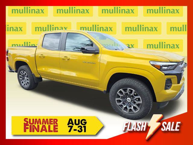 Used 2023 Chevrolet Colorado Z71 w/ Z71 Convenience Package 2