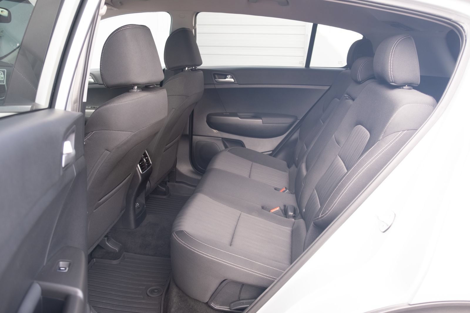 Used 2020 Kia Sportage LX AWD/4WD image 14