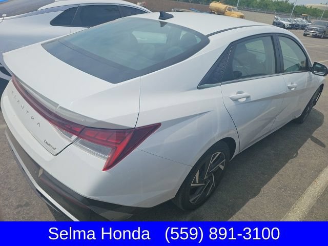 Used 2024 Hyundai Elantra Limited FWD image 4
