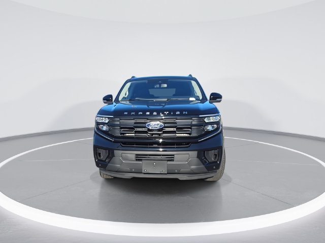 Used 2025 Ford Expedition Active AWD/4WD image 3