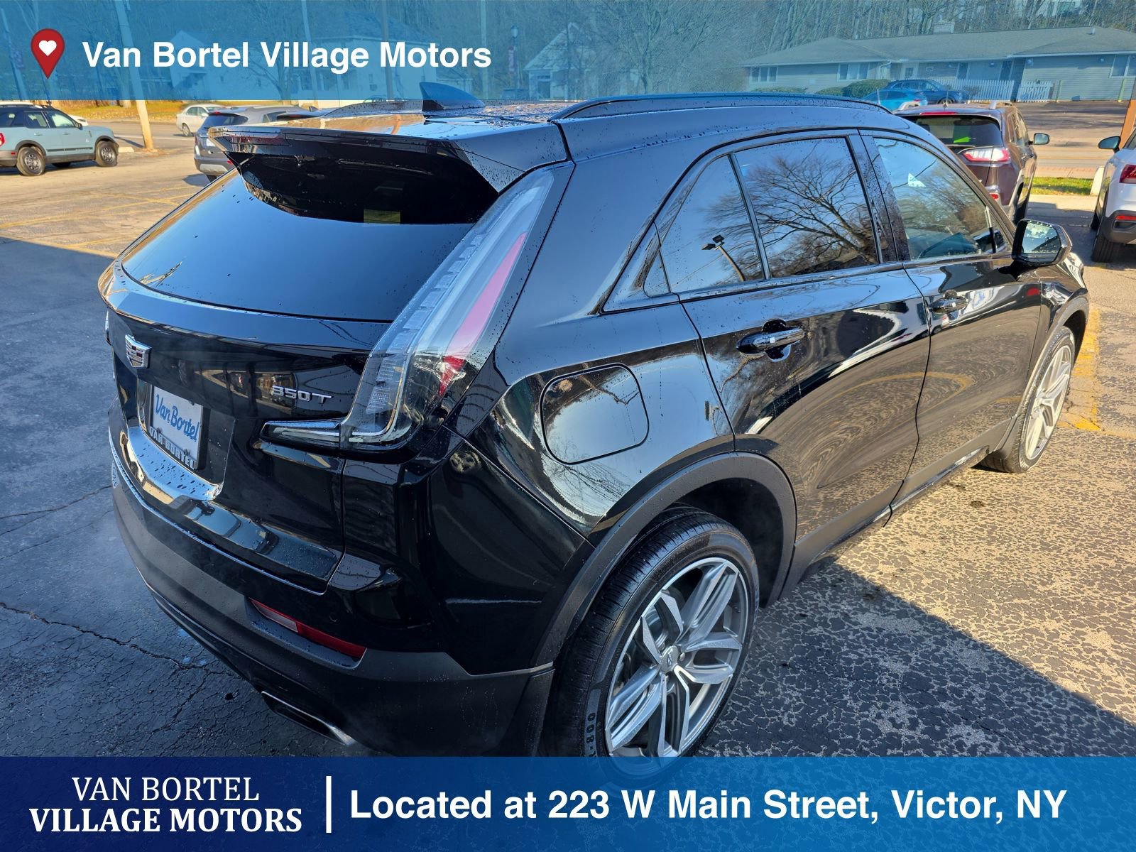 Used 2020 Cadillac XT4 Sport w/ Cold Weather Package image 5