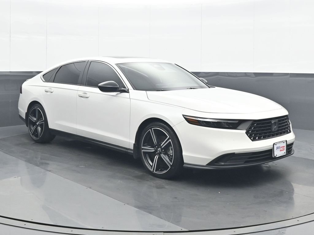 Used 2023 Honda Accord Sport image 9
