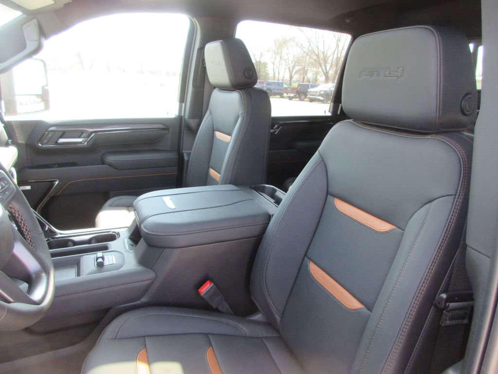 New 2026 GMC Sierra 3500 AT4 w/ AT4 Premium Plus Package AWD/4WD image 13
