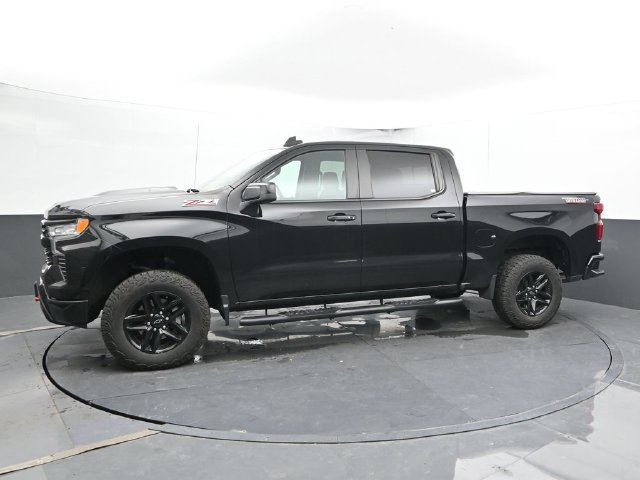 Used 2024 Chevrolet Silverado 1500 LT Trail Boss w/ Convenience Package II AWD/4WD image 7