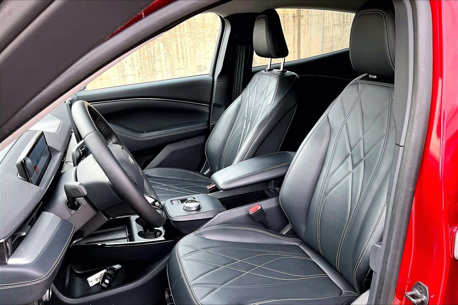 Used 2021 Ford Mustang Mach-E Select w/ Comfort/Appearance Package image 7