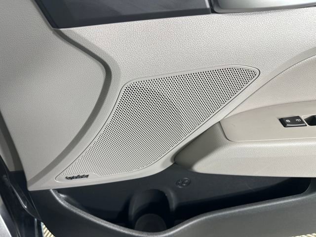 Used 2020 Hyundai Elantra Limited w/ Ultimate Package 03 image 29