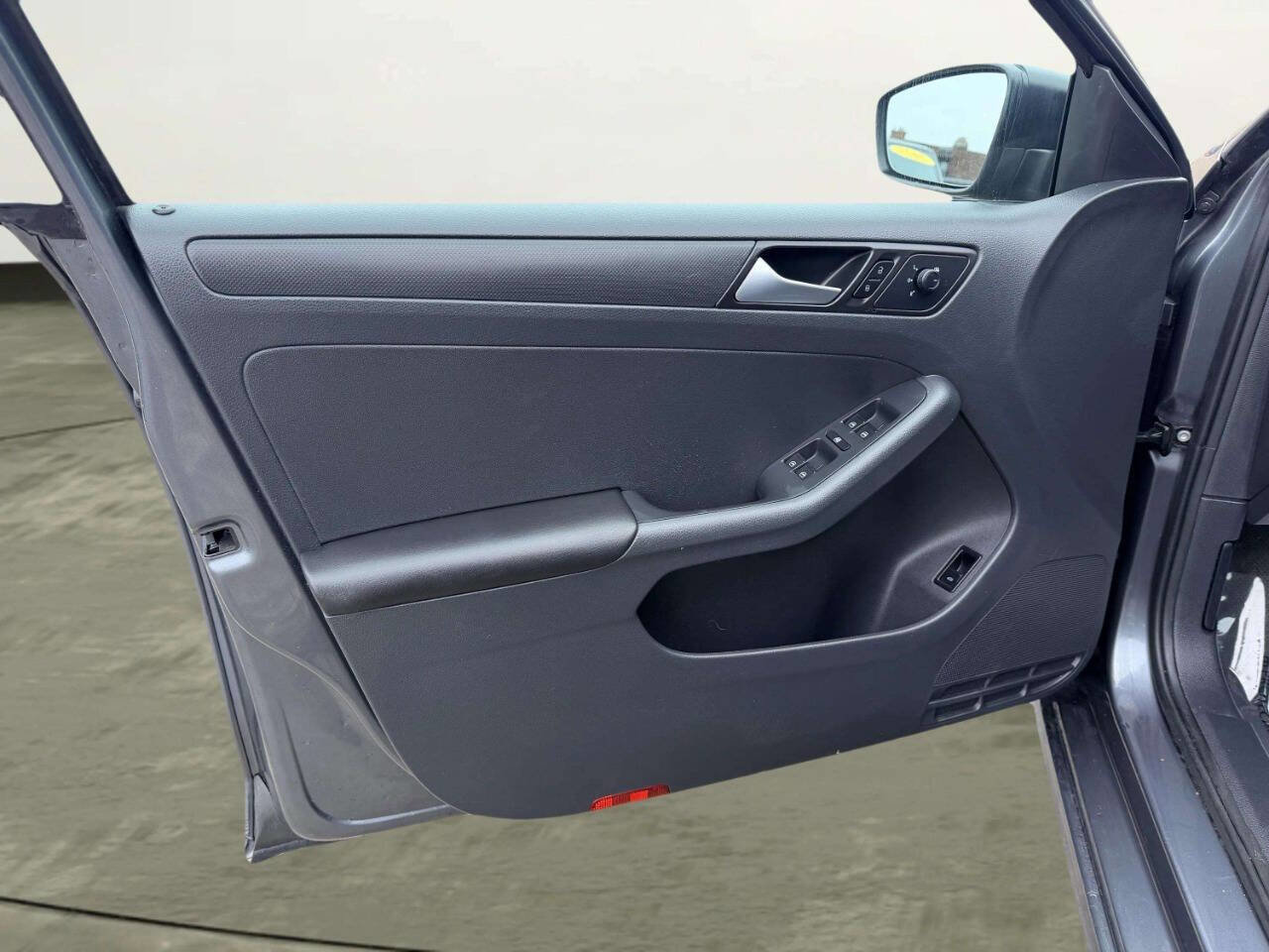 Used 2015 Volkswagen Jetta S w/ Welcome Package image 15