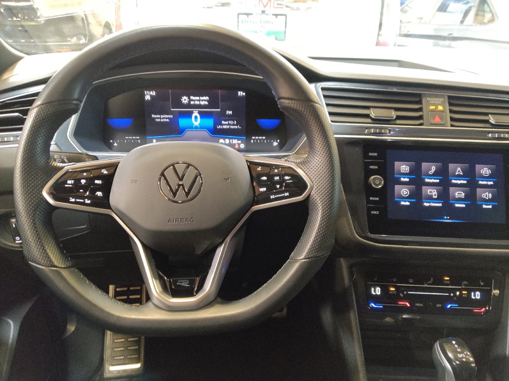 Used 2023 Volkswagen Tiguan SE R-Line FWD image 22