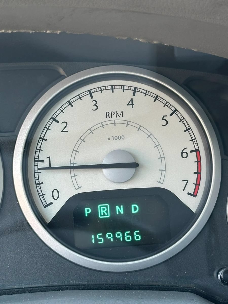 Used 2008 Chrysler Town & Country Touring FWD image 22