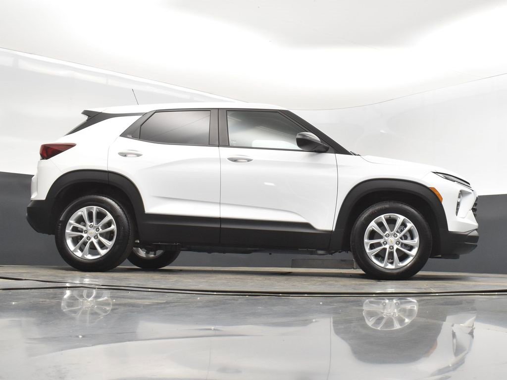 New 2025 Chevrolet TrailBlazer LS w/ LS Convenience Package image 42