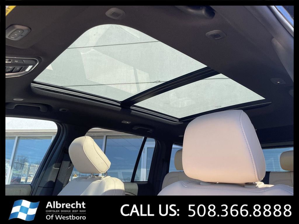 New 2026 Jeep Grand Cherokee Limited w/ Limited Altitude Package AWD/4WD image 23