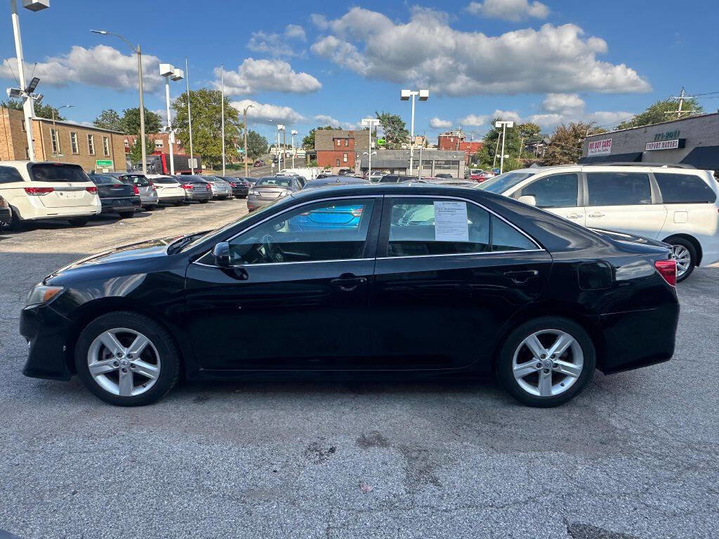 Used 2012 Toyota Camry image 6