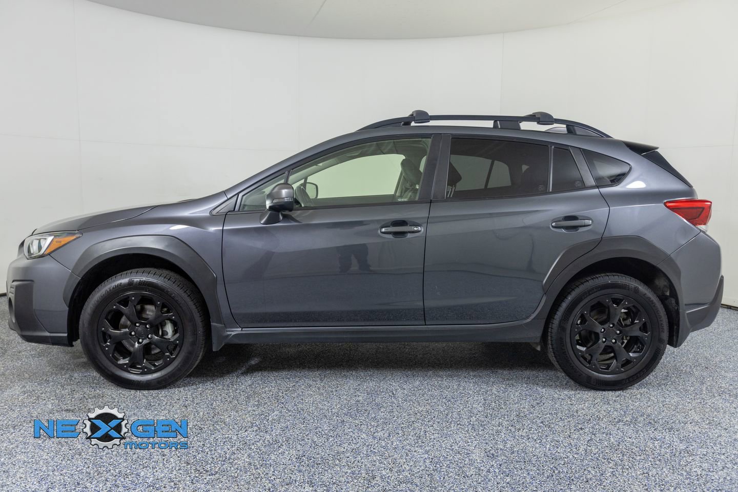 Used 2022 Subaru Crosstrek 2.5i Sport w/ Moonroof Package AWD/4WD image 4