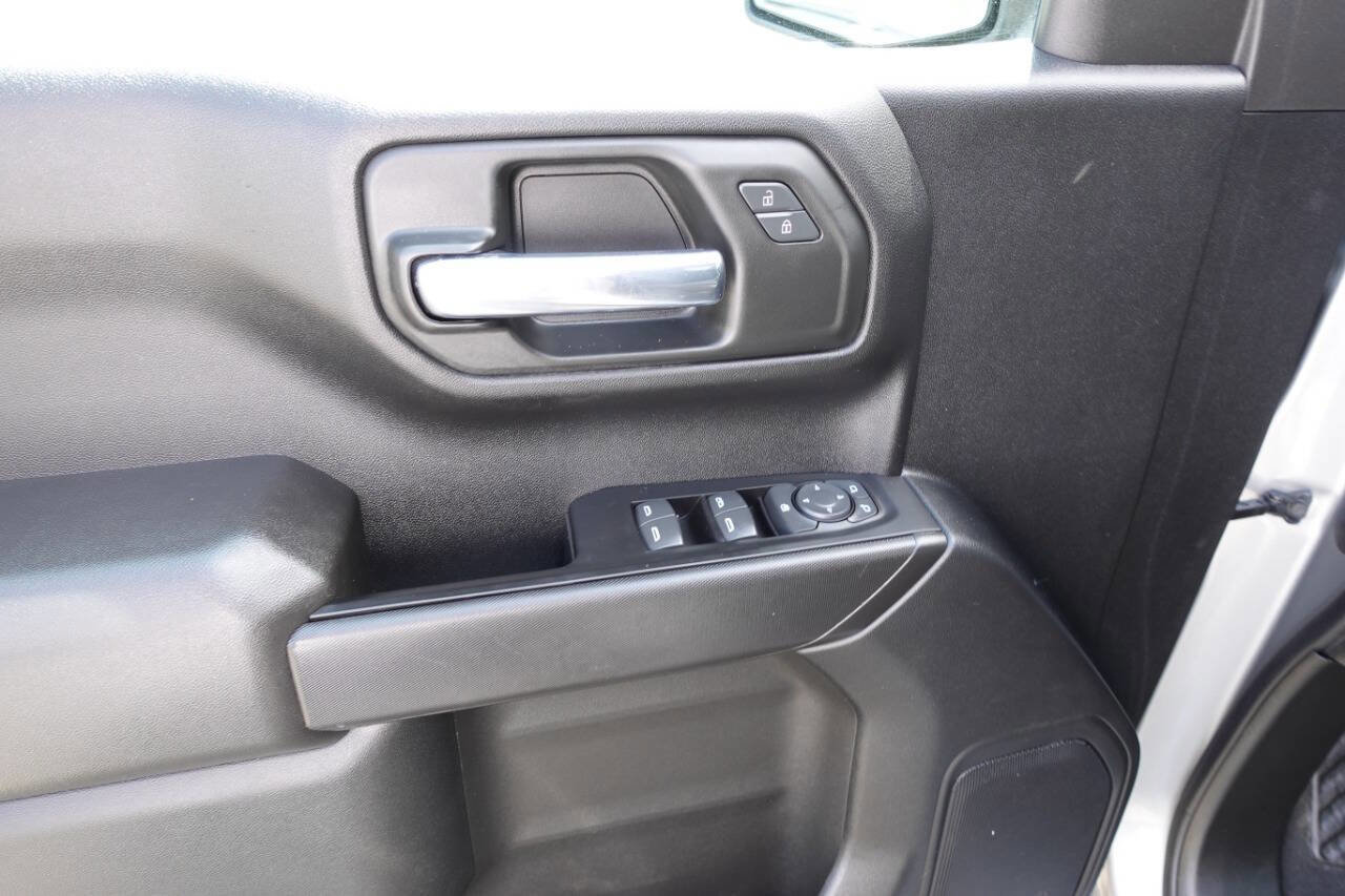 Used 2023 GMC Sierra 1500 Pro w/ Graphite Edition AWD/4WD image 16