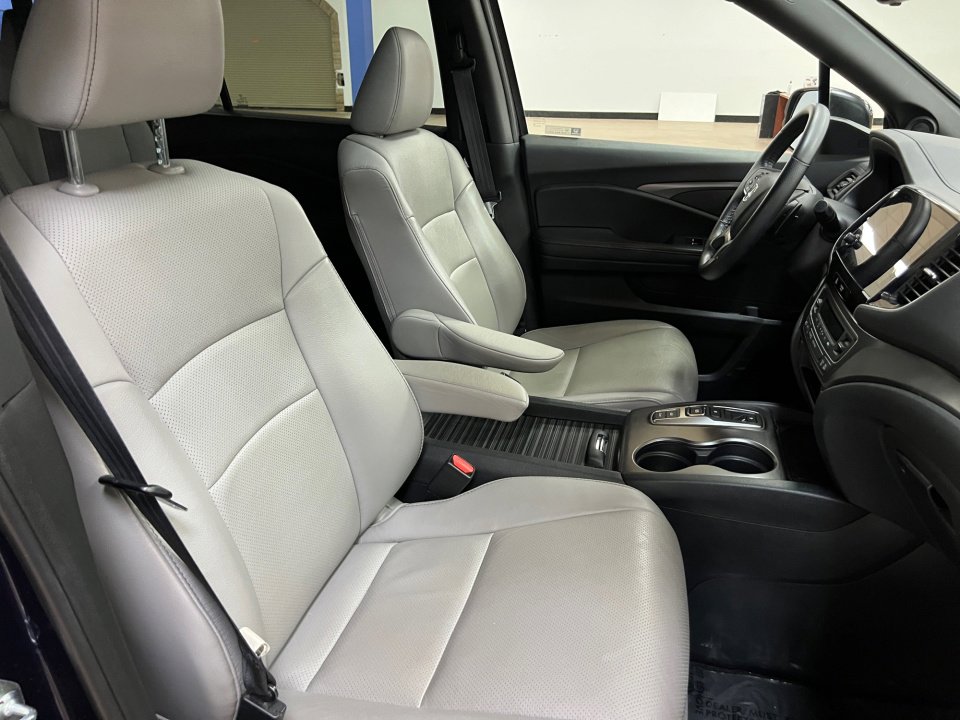 Certified 2023 Honda Passport EX-L image 28