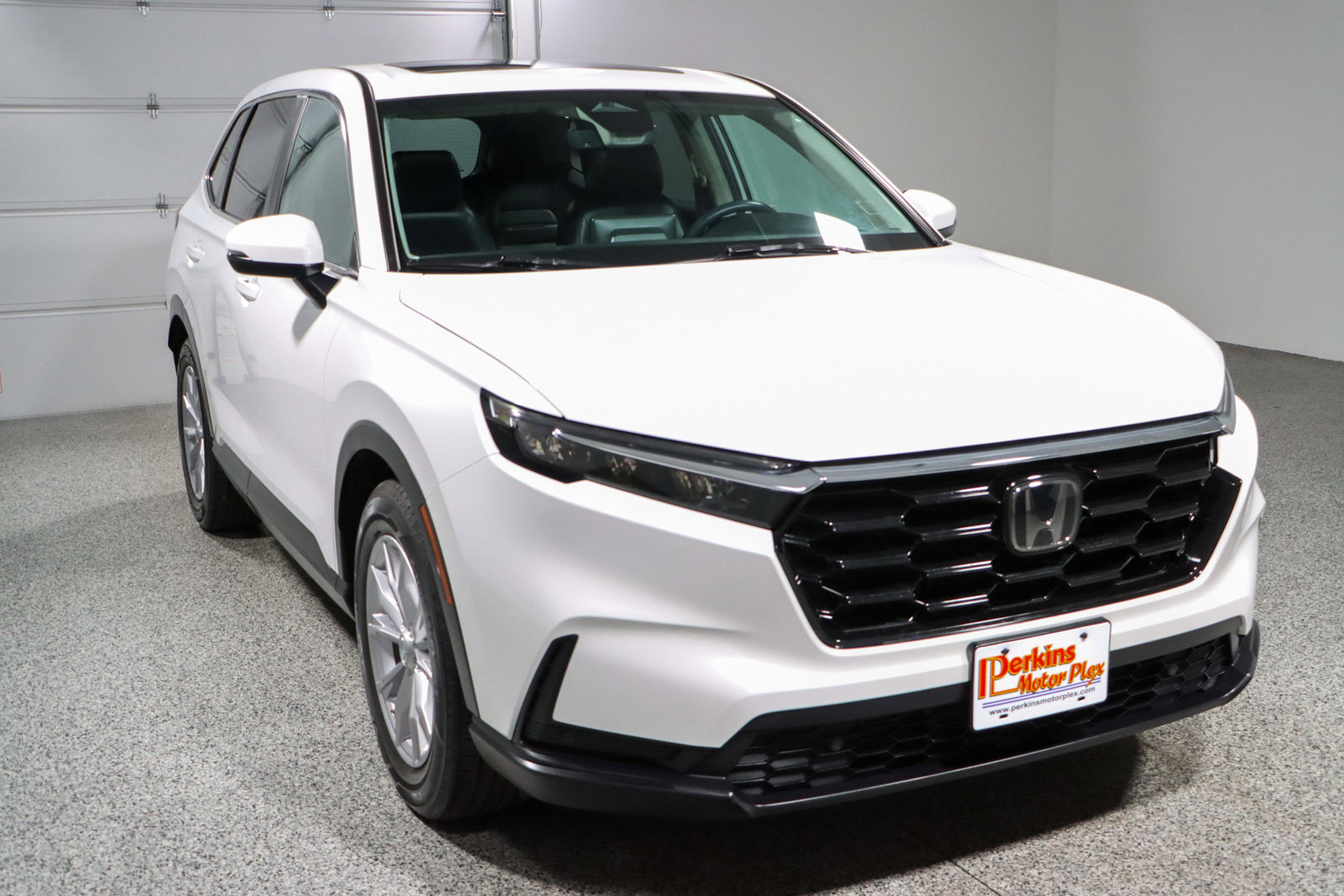 Used 2023 Honda CR-V EX-L image 5