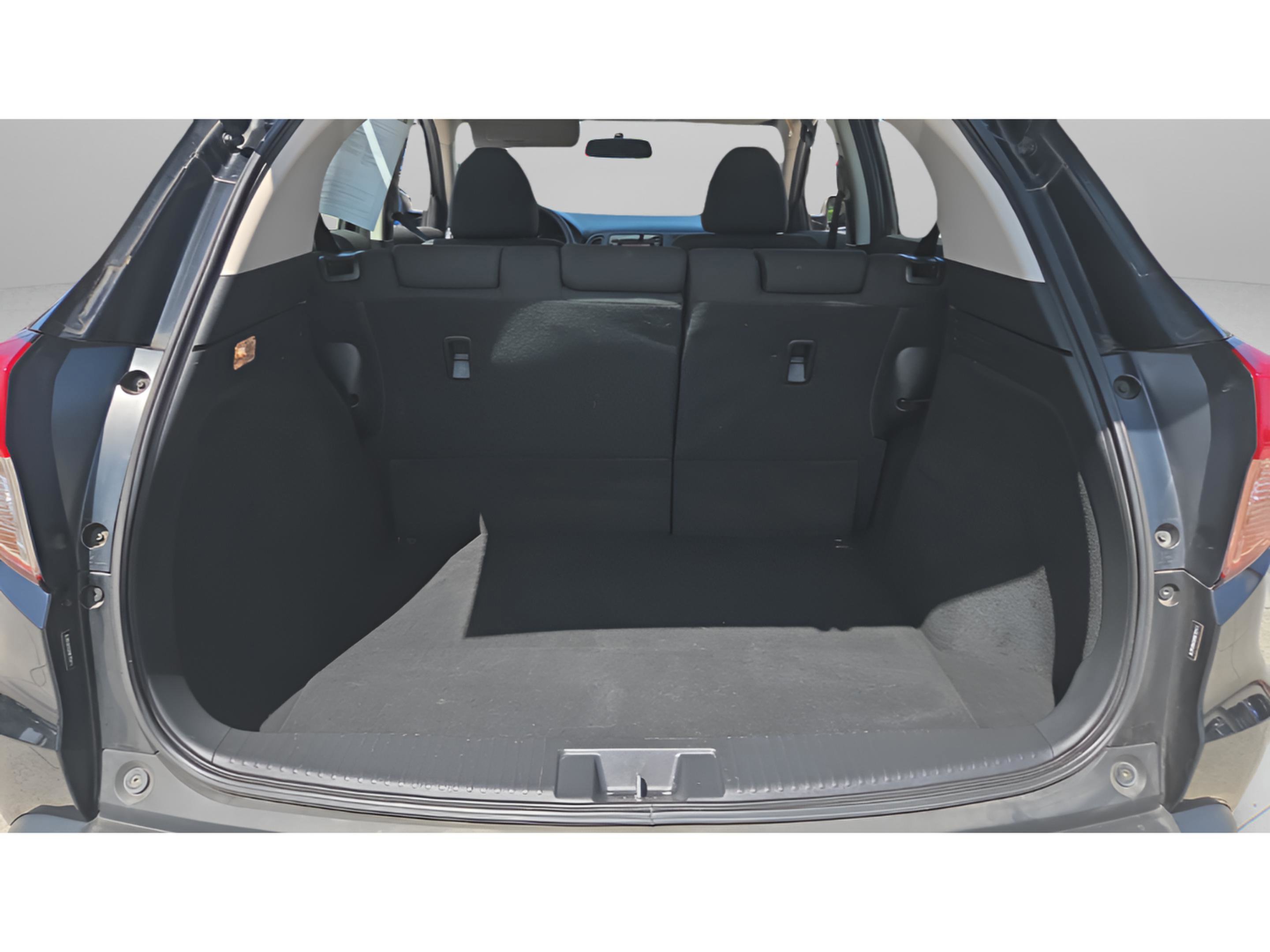 Used 2017 Honda HR-V LX image 15