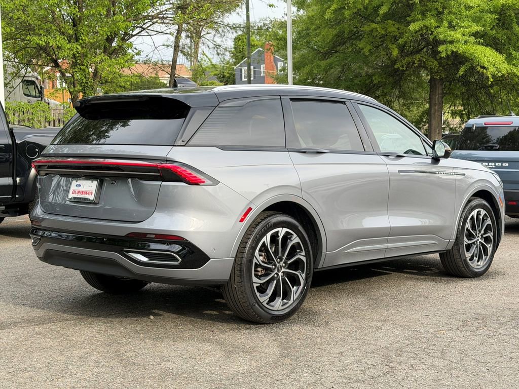 Certified 2024 Lincoln Nautilus Reserve AWD/4WD image 7