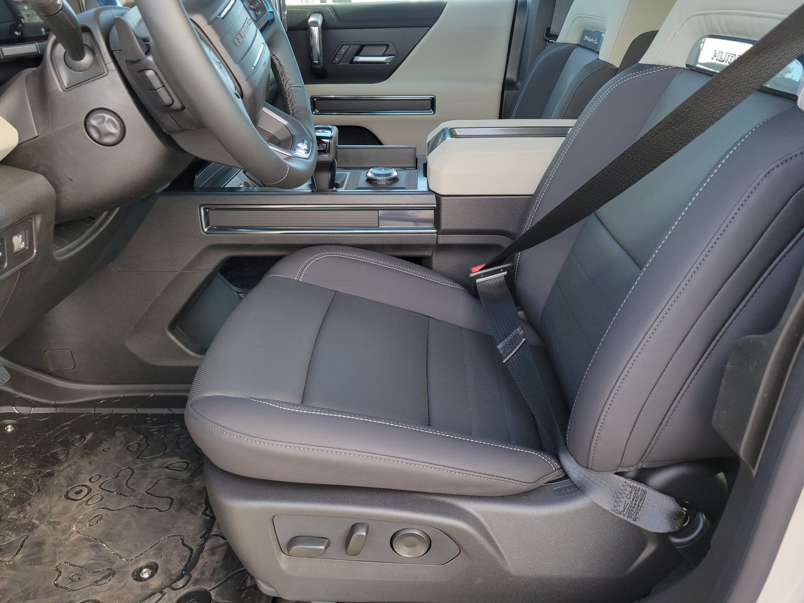 New 2026 GMC Hummer EV 4x4 Crew Cab image 6