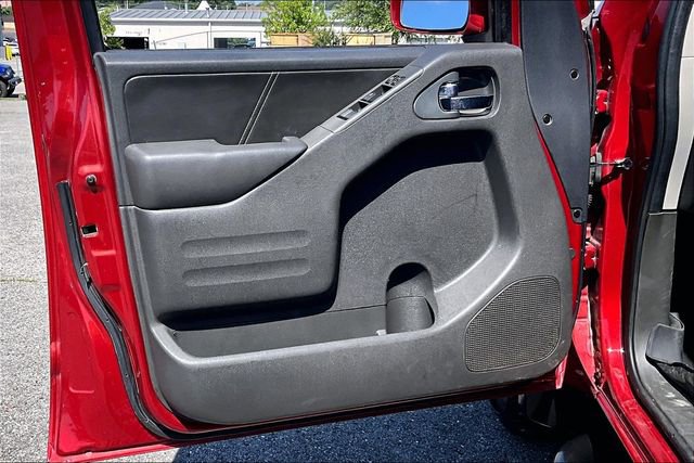 Used 2017 Nissan Frontier PRO-4X w/ Pro-4x Luxury Package AWD/4WD image 17