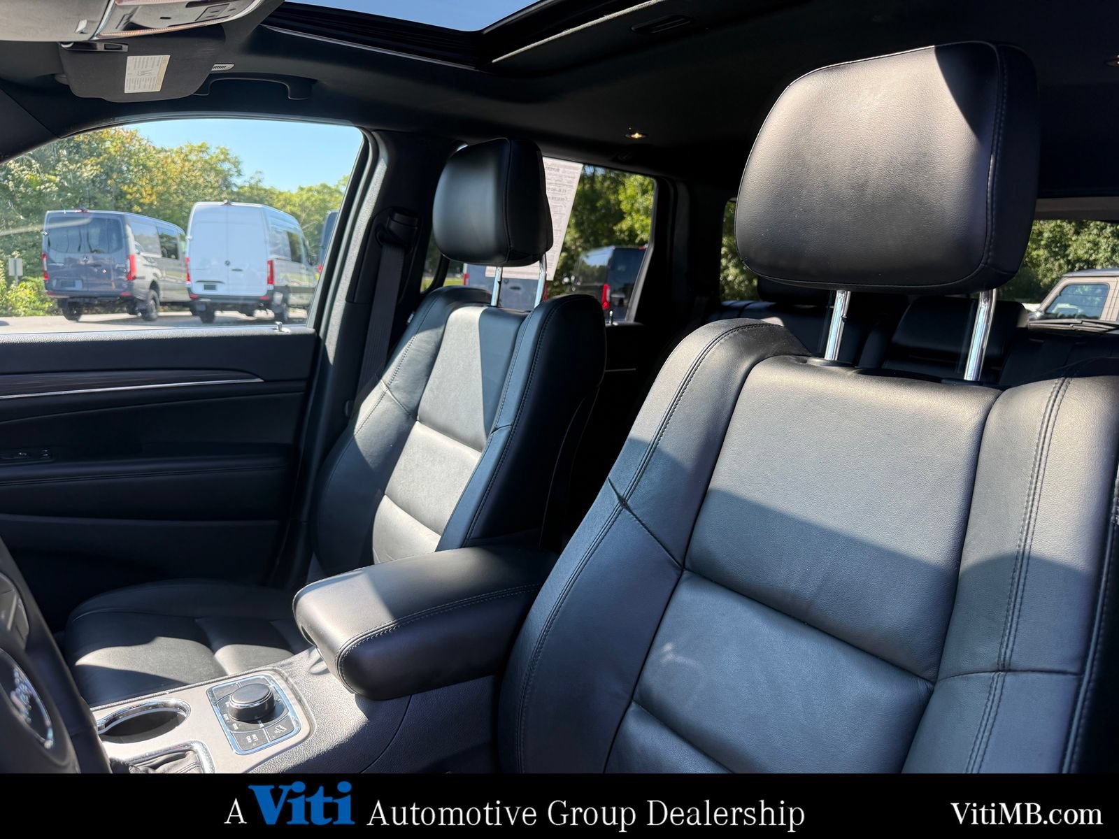 Used 2019 Jeep Grand Cherokee Limited AWD/4WD image 20