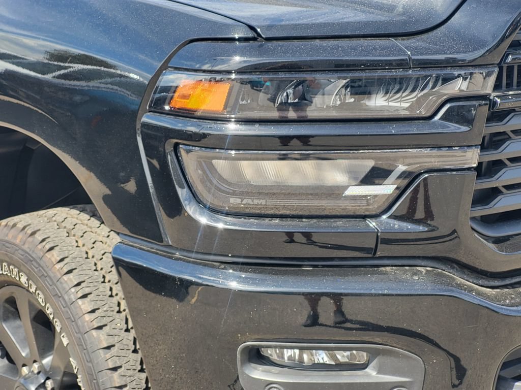 Used 2025 RAM 2500 Big Horn AWD/4WD image 5