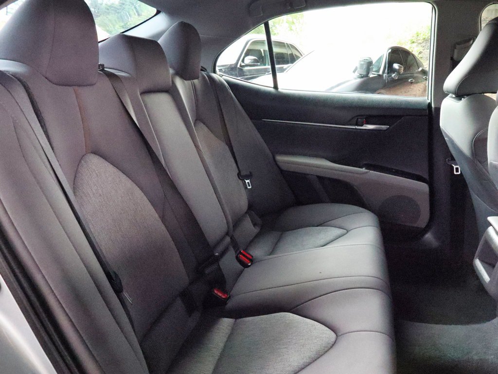 Used 2020 Toyota Camry LE FWD image 43
