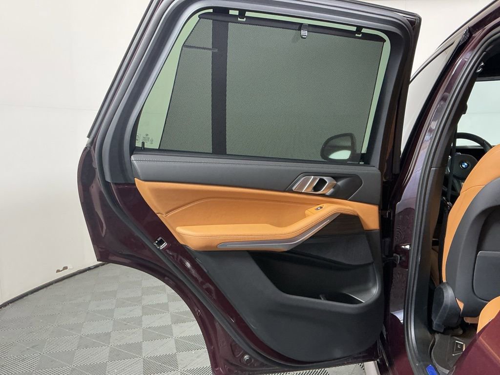 Certified 2024 BMW X5 xDrive40i w/ M Sport Package image 24