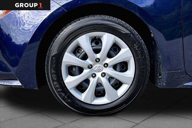 Certified 2022 Toyota Corolla LE FWD image 11