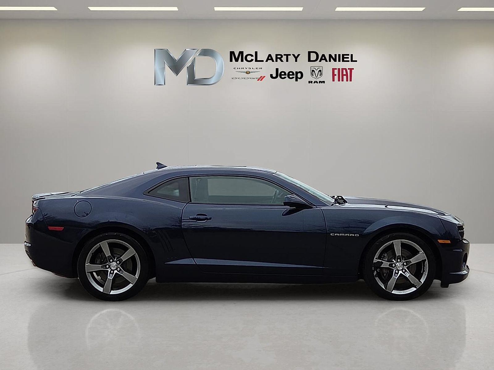 Used 2012 Chevrolet Camaro SS RWD image 6