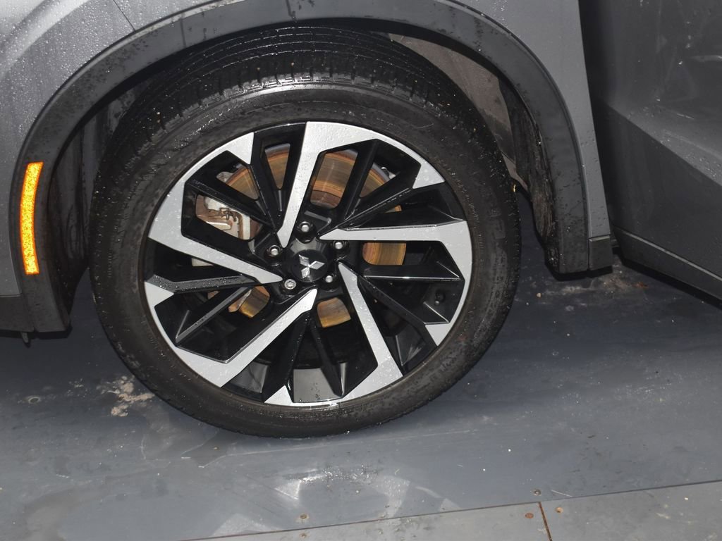 Used 2022 Mitsubishi Outlander SE image 13