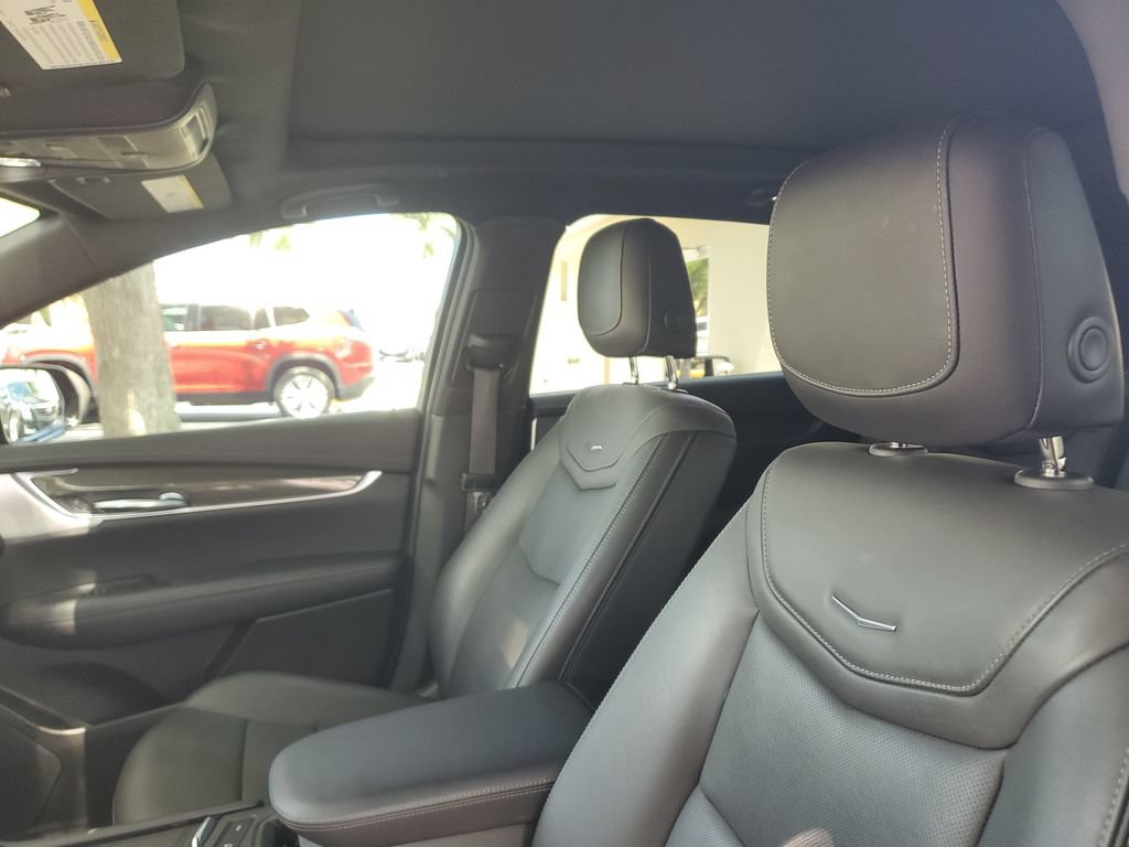 Certified 2022 Cadillac XT5 Sportv w/ Technology Package AWD/4WD image 21