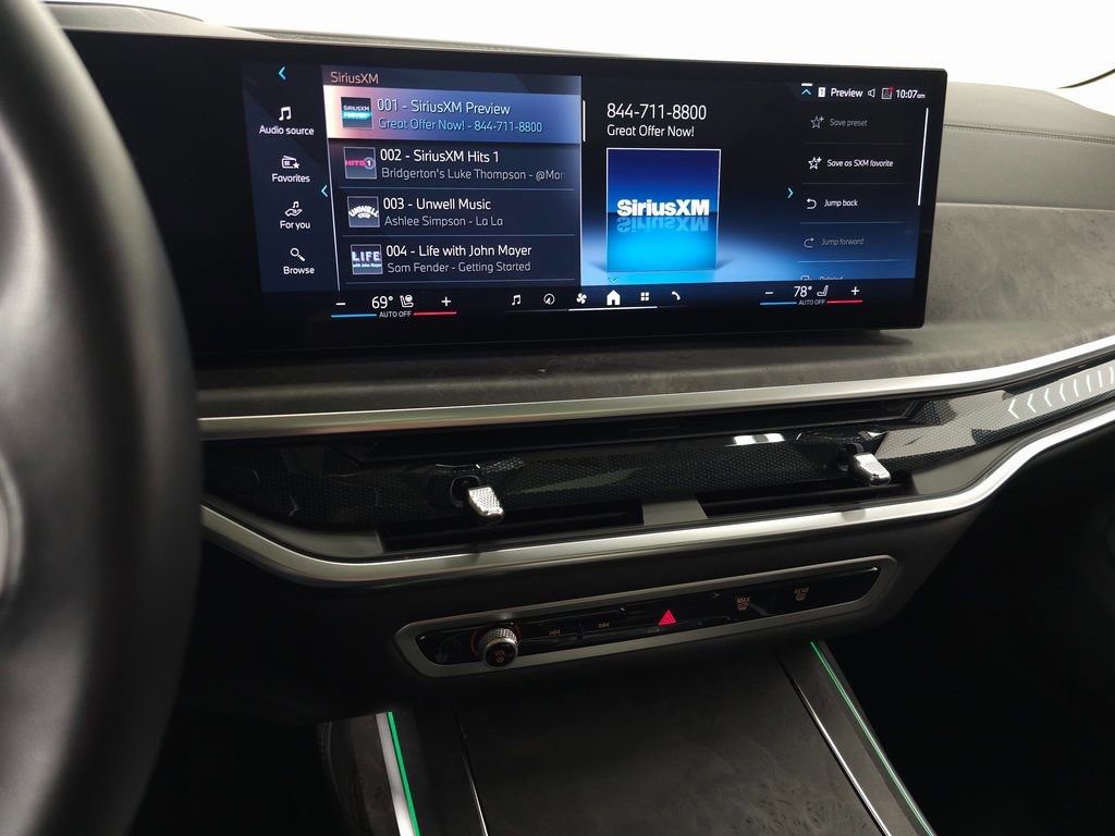Used 2025 BMW X7 xDrive40i w/ Climate Comfort Package image 24