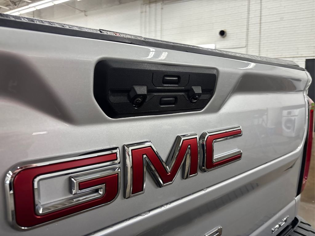 Used 2022 GMC Sierra 3500 SLT w/ SLT Preferred Package image 16