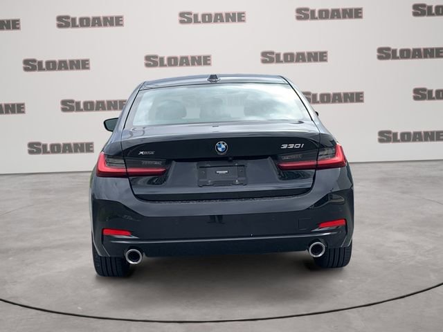 Used 2023 BMW 330i xDrive Sedan w/ Premium Package image 4