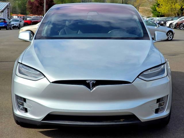 Used 2017 Tesla Model X 75D AWD/4WD image 3