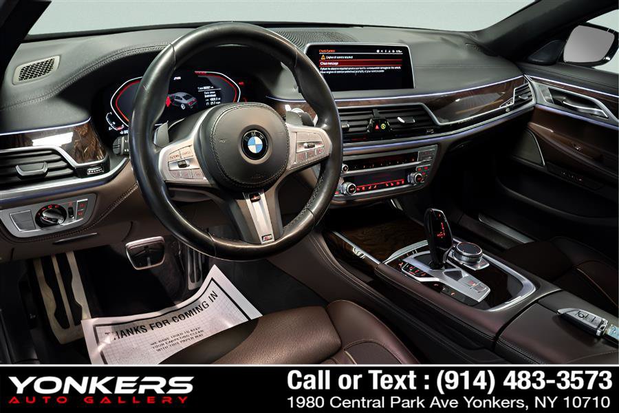 Used 2020 BMW 740i w/ M Sport Package RWD image 41