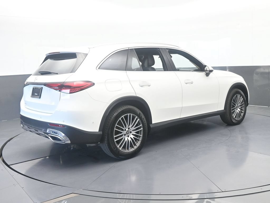 Used 2026 Mercedes-Benz GLC 300 image 6