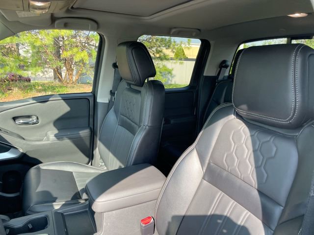Used 2024 Nissan Frontier SL w/ Technology Package RWD image 12