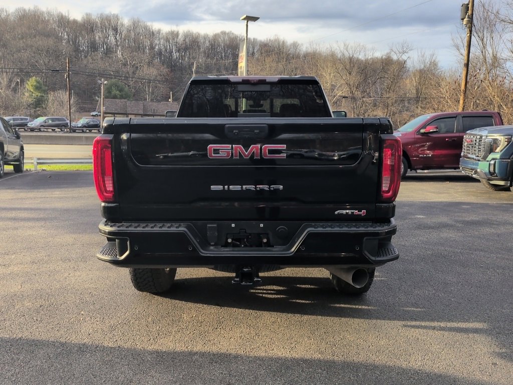 Used 2020 GMC Sierra 2500 AT4 w/ AT4 Premium Package image 4